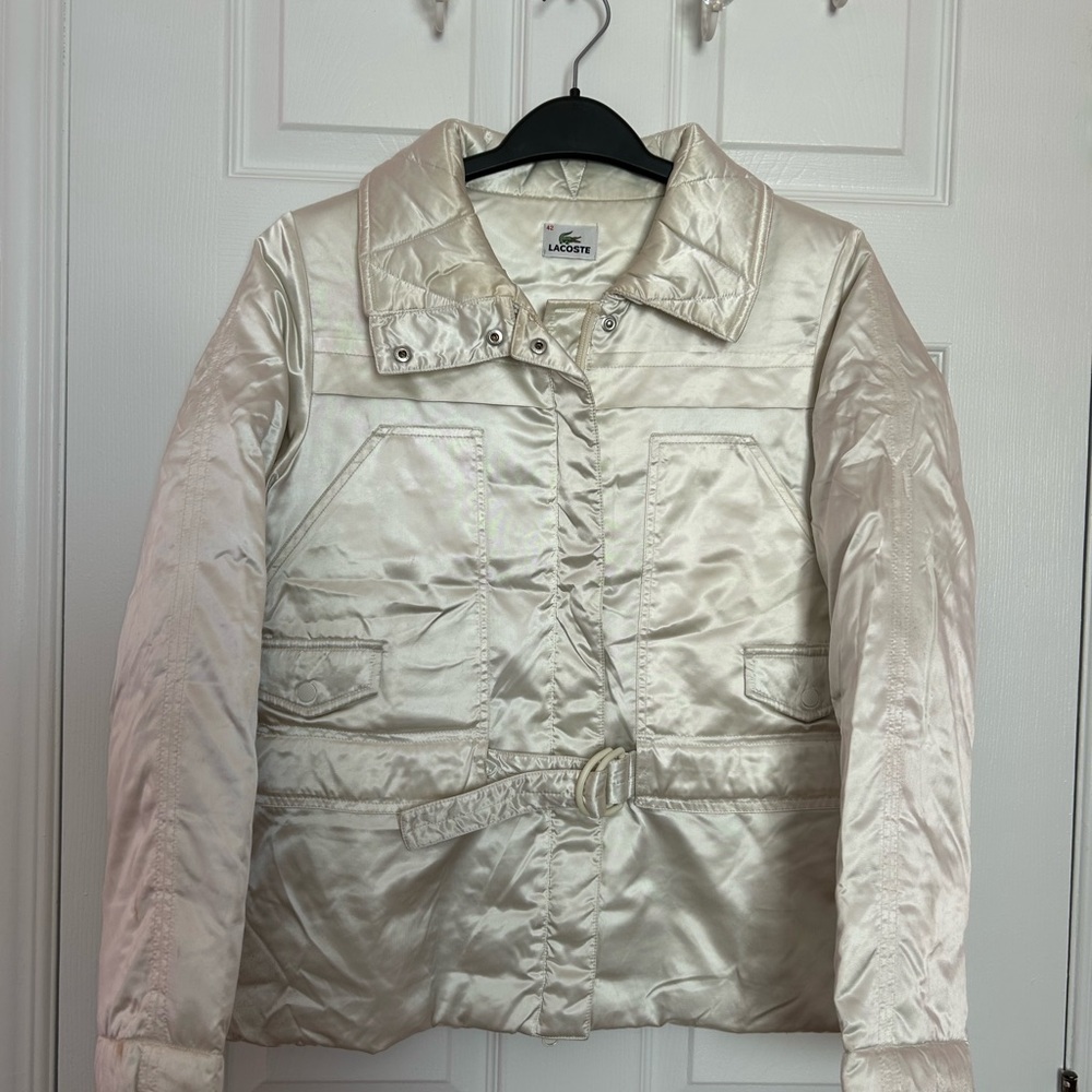 Lacoste Cream Puffer Jacket with Quilted Insulation